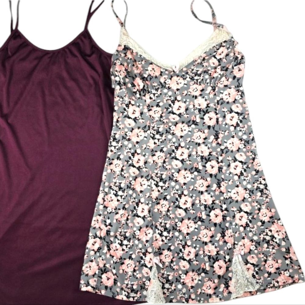 Marilyn Monroe And Target Floral and Burgundy Women's Camisole Sleepwear Medium